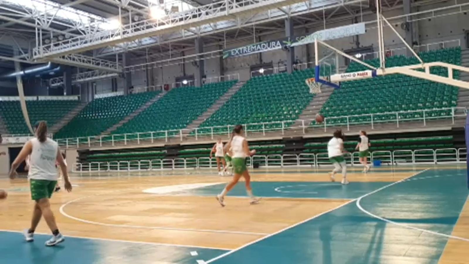 Cambero y Nuñez, las dos últimas canteranas que debutan con Al-qazeres