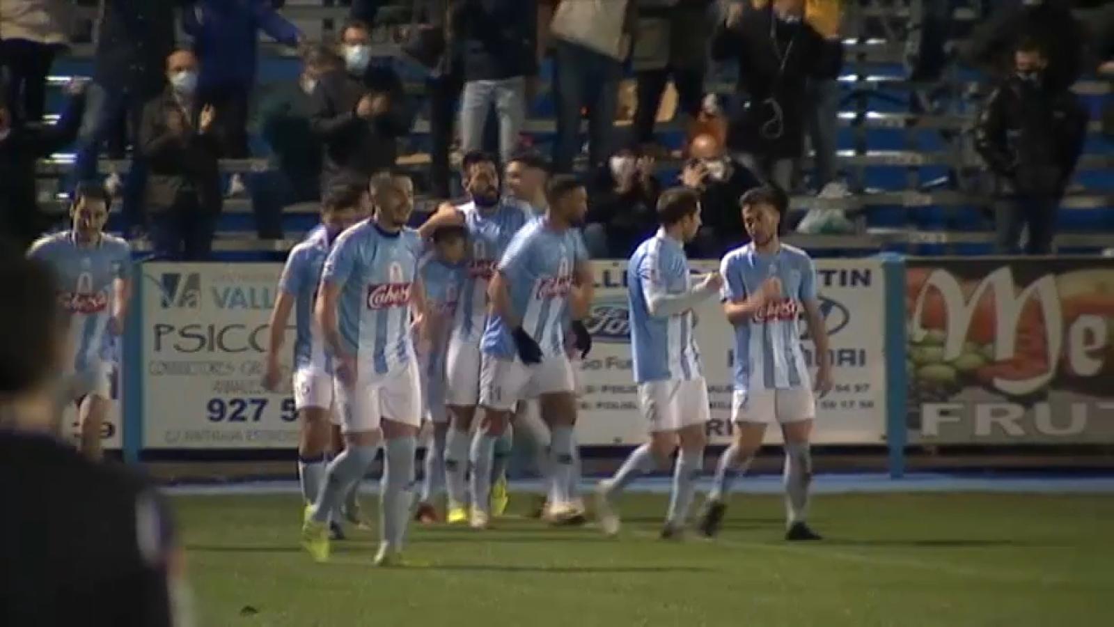 El Coria pone contra las cuerdas al Oviedo