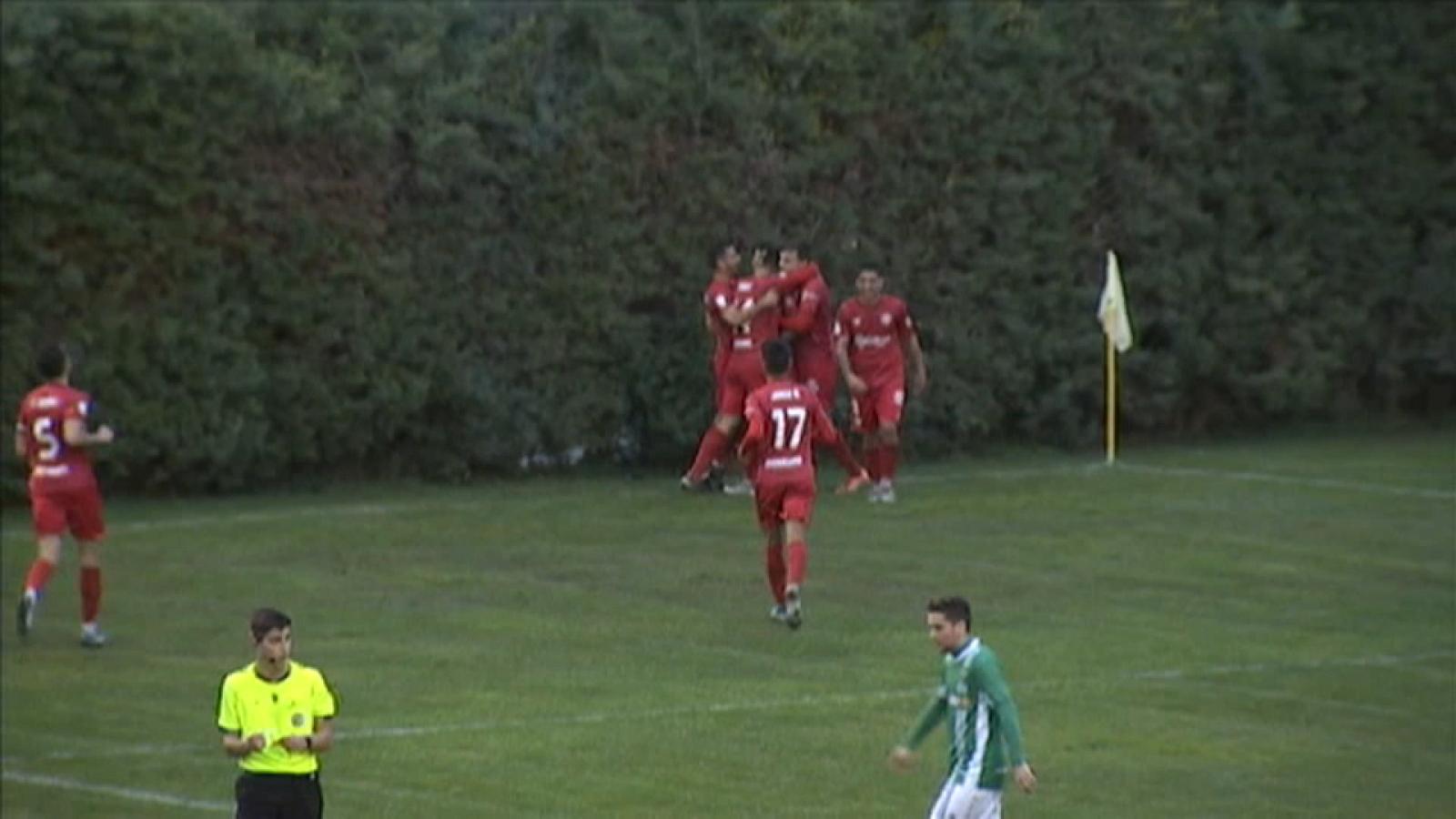 El Cacereño logra su cuarta victoria consecutiva goleando al Racing Valverdeño
