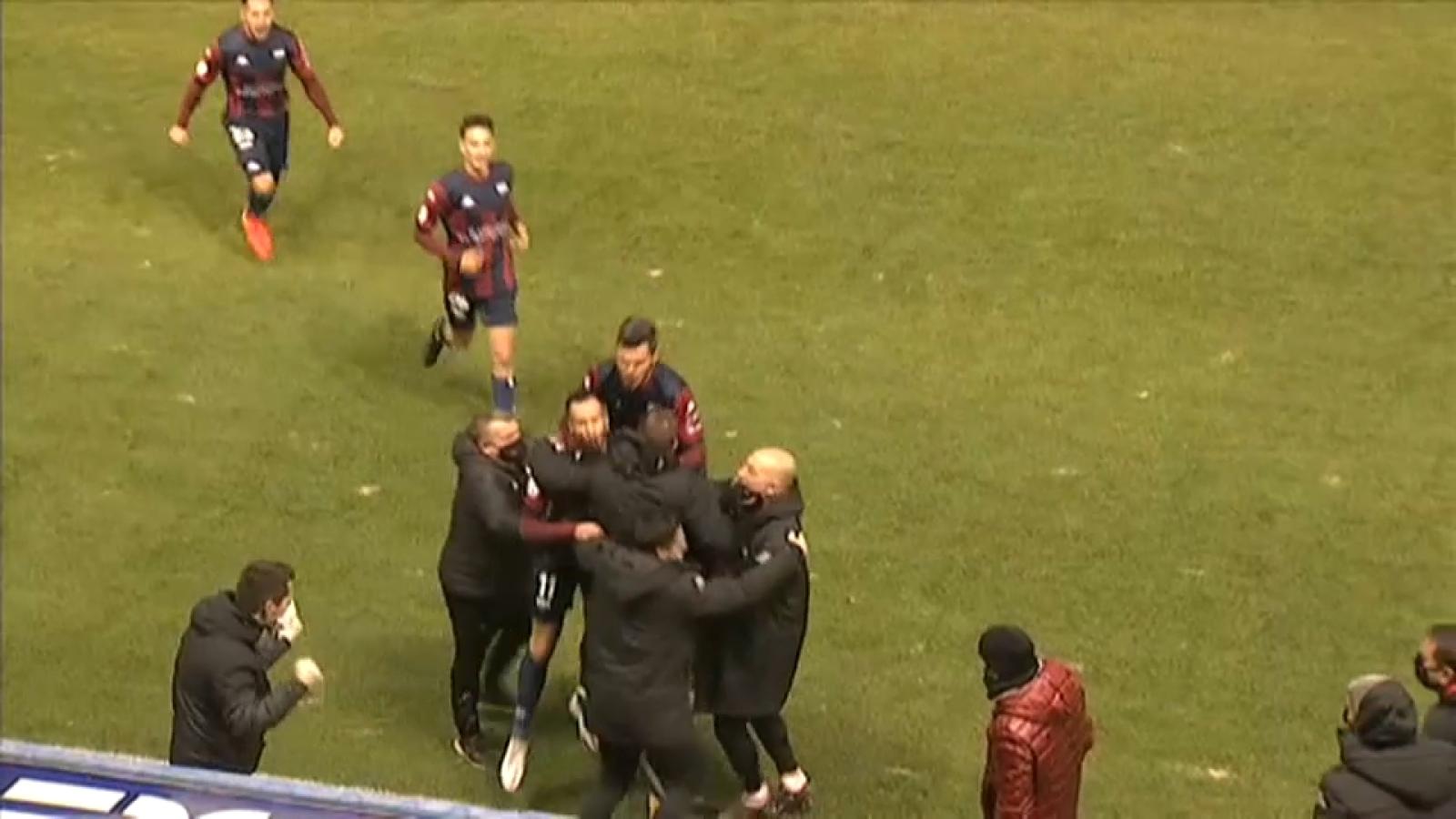 Extremadura UD 2-0 Socuéllamos: Victoria balsámica para los azulgranas
