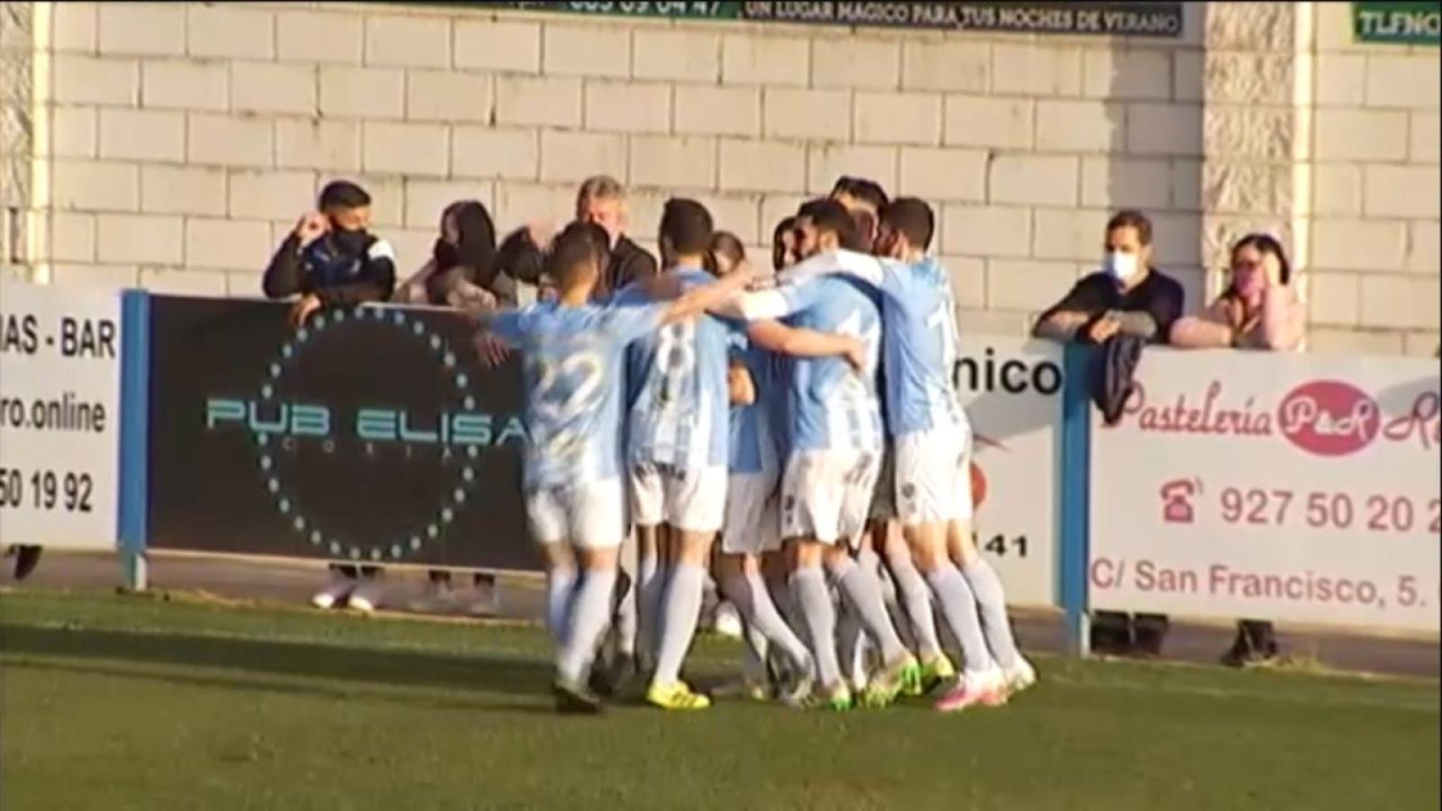 Coria 4 - 1 Calamonte: Los caurienses, clasificados para el ascenso 