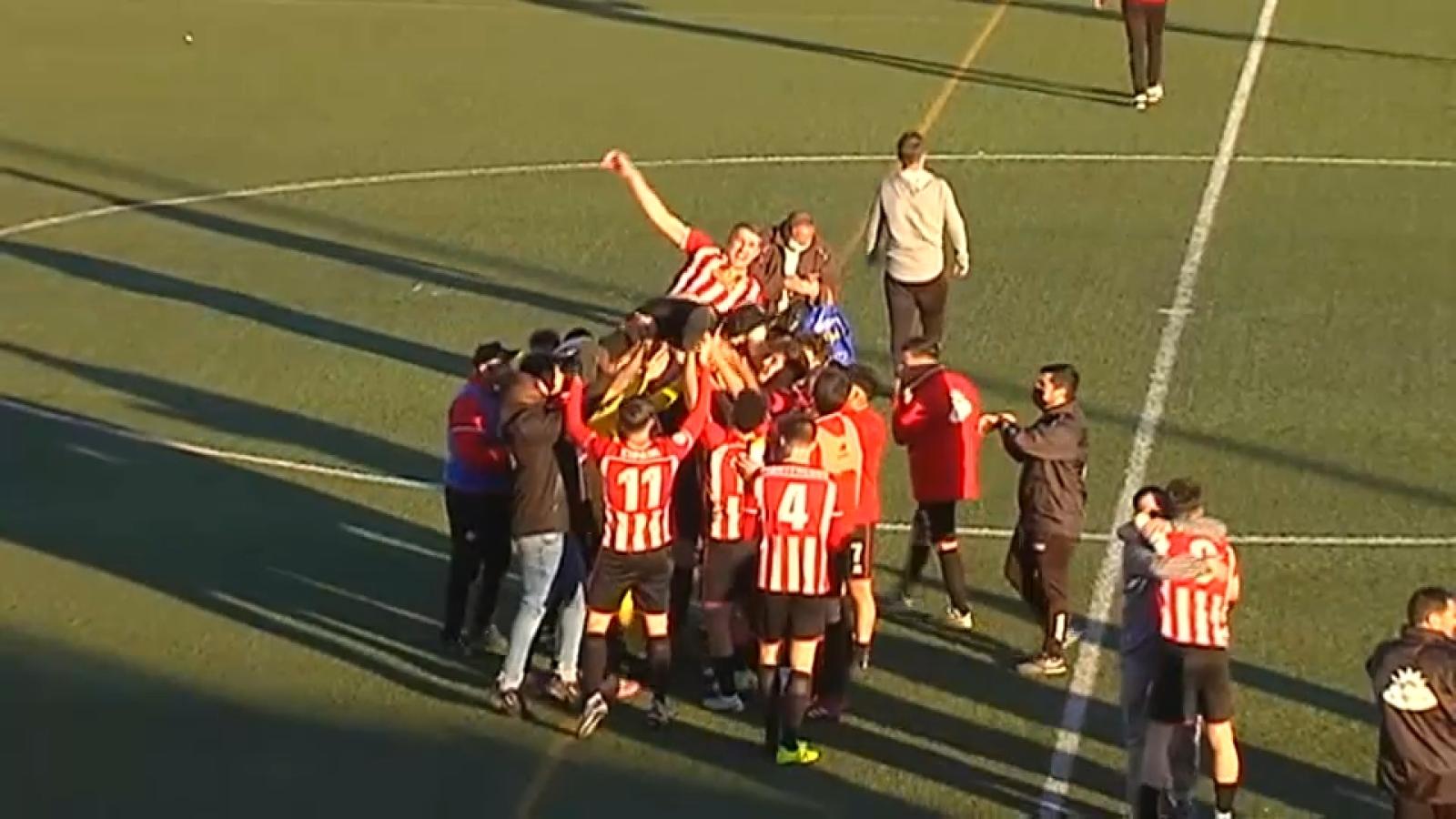 Azuaga 1 -1 Llerenense: Neftalí salva a los rojiblancos
