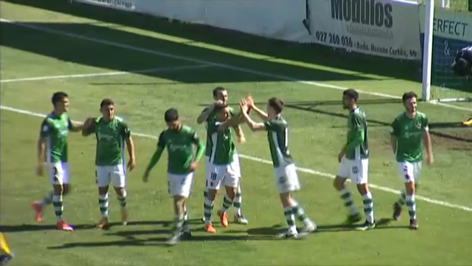Cacereño 6-0 Racing Valverdeño: La victoria más amplia del equipo de Cobos