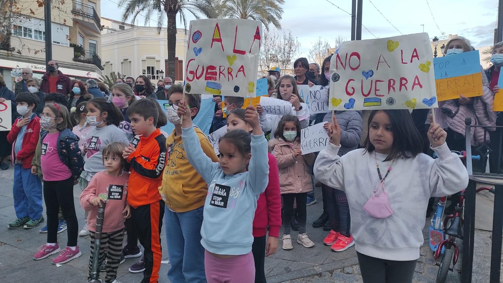 Manifestación en Montijo contra la Guerra en Ucrania