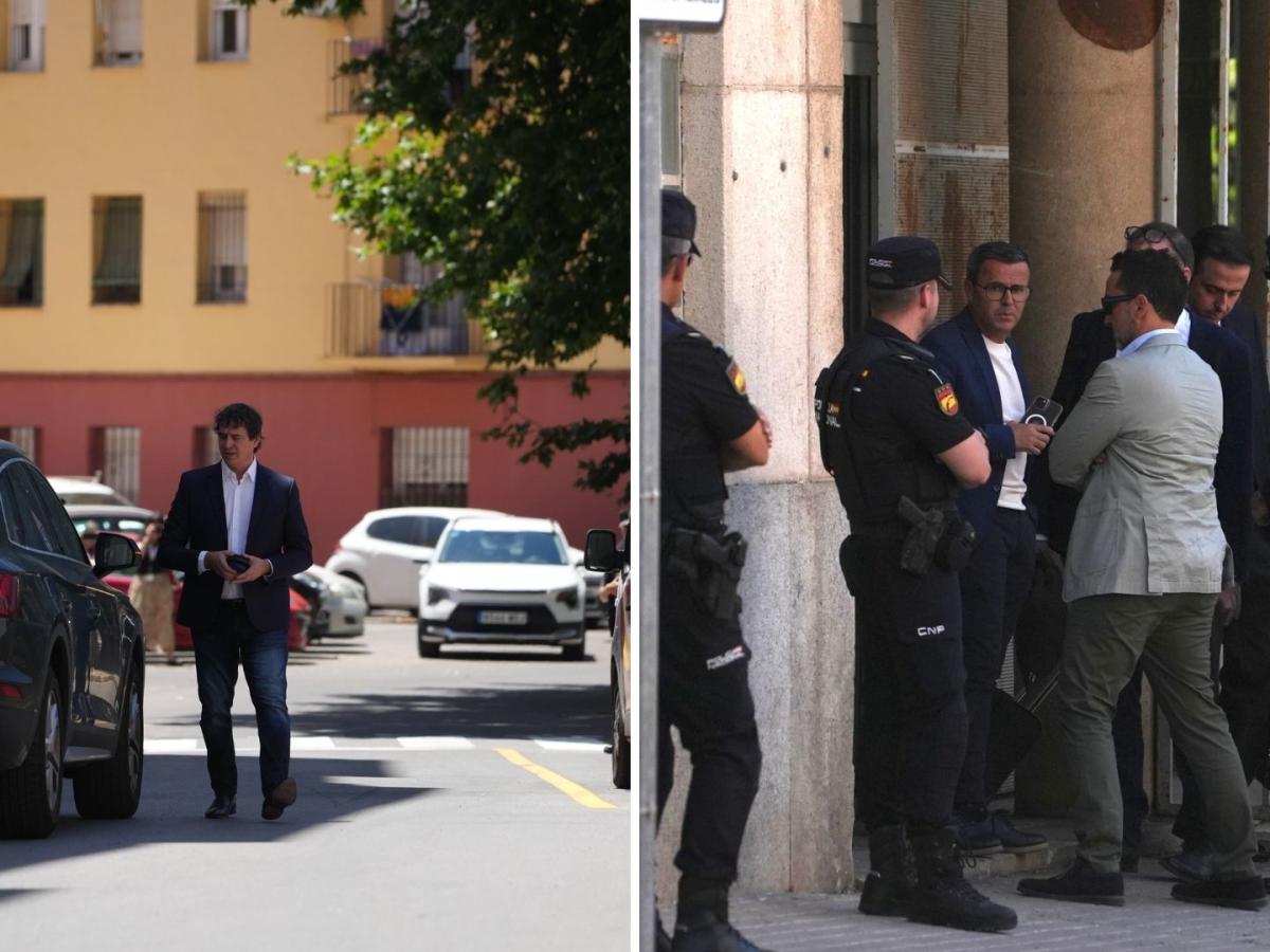 El hermano del presidente, David Sánchez, y el expresidente de la Diputación de Badajoz, Miguel Ángel Gallardo, saliendo de la Audiencia Provincial de Badajoz.