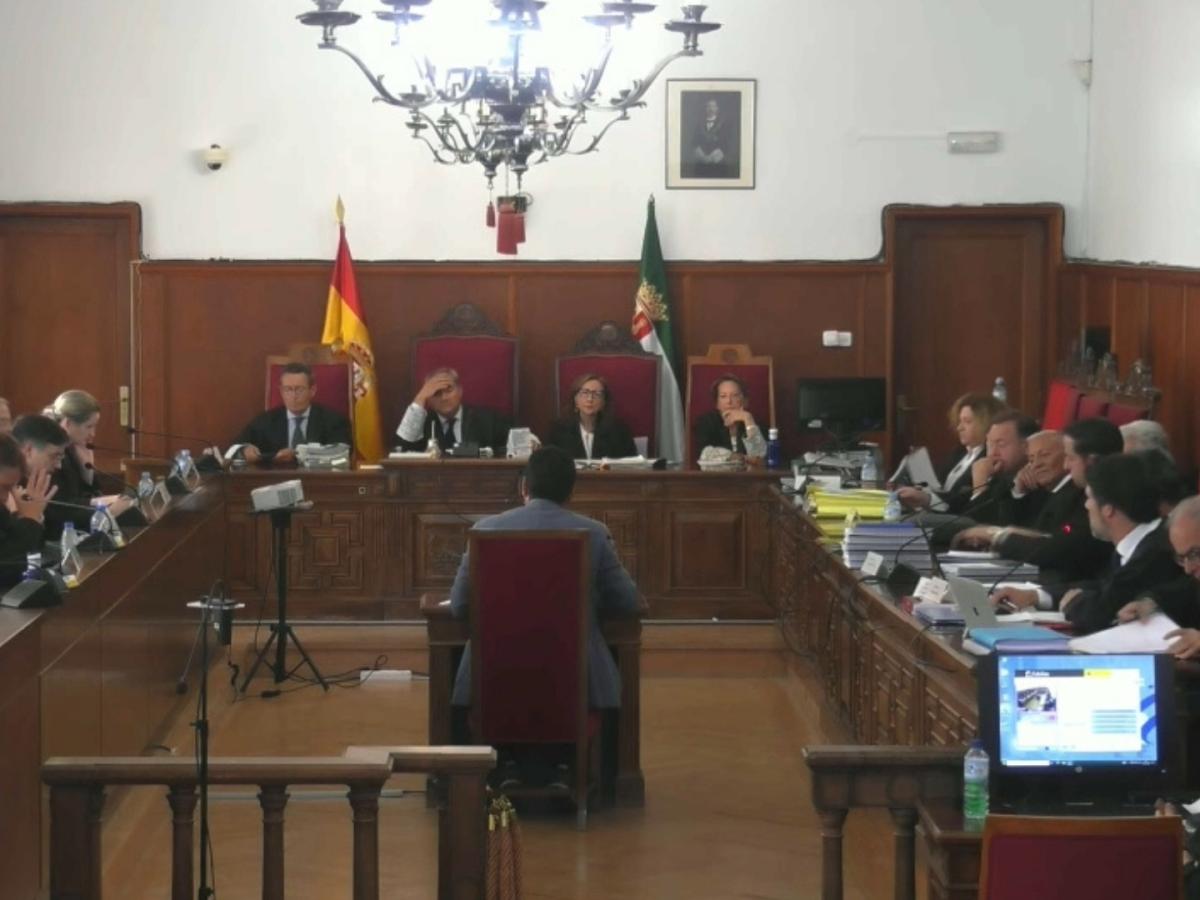 Declaración de Ramón Díaz Farias, vicepresidente de la Diputación de Badajoz, como testigo en el juicio por la contratación de David Sánchez en la Institución Provincial