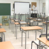 aula vacía en un centro escolar extremeño