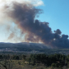 Imagen de la columna de fuego provocada por el incendio