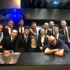 Foto de familia de los dueños de Atrio con Antonio Banderas