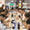restaurante, celebración navideña, cena
