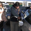 Repostando en una estación de servicio de Badajoz.