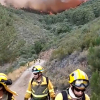 Bomberos forestales en un incendio