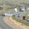 Autovía A-66 cortada por incendio de un camión