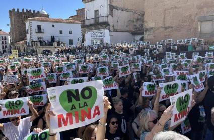 protesta mina de cáceres