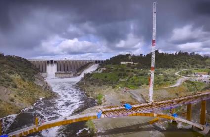Las presas de Alcántara y Cedillo siguen desembalsando agua