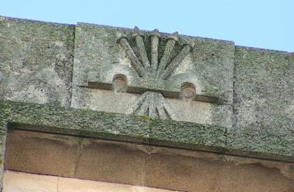 Licitada la retirada de los símbolos franquistas del edificio del antiguo "Sindicato vertical" de Cáceres