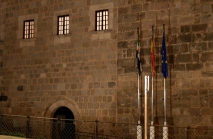 La presidenta de la Junta de Extremadura solicita al Gobierno que active el plan 3 de emergencia