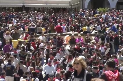 El Chíviri vuelve a llenar de juerga, trajes típicos y mucha música Trujillo