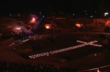 El Santo Entierro y el Vía Crucis en el Anfiteatro Romano centran el Viernes Santo de Mérida