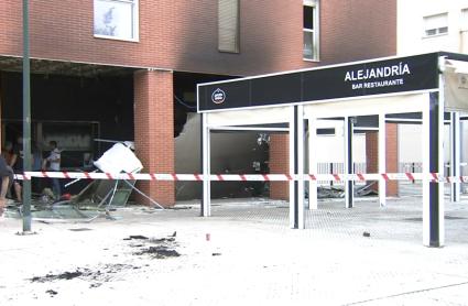 Incendio en el Bar Alejandría en Badajoz
