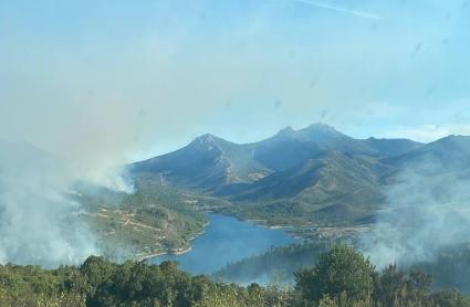 Incendio en Cañamero