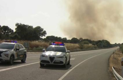  Cortada la autovía A-5 en ambos sentidos a la altura de Escurial por el incendio de nivel 1