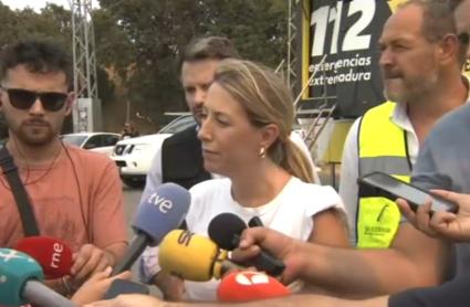 La Junta sobre el incendio en Jarilla: "Está muy activo. Descontrolado"