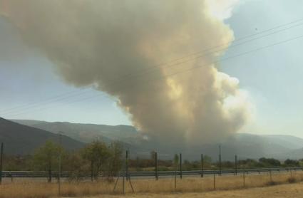 El incendio de Jarilla sigue con evolución desfavorable