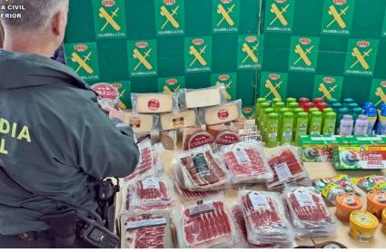 Material sustraído en los diferentes robos cometidos por los dos detenidos