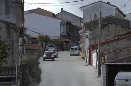 Vehículos de la Guardia Civil en Cilleros