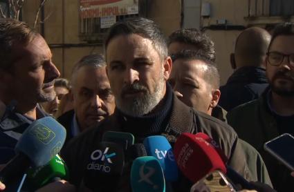 Santiago Abascal visita Coria durante la precampaña electoral