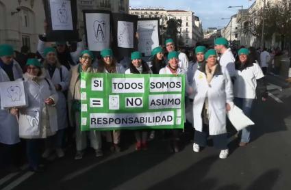 Protesta de médicos contra el estatuto marco