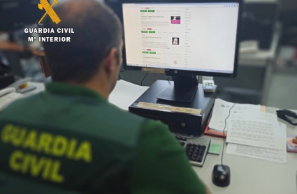 Agente del grupo tecnológico de la Guardia Civil de Cáceres