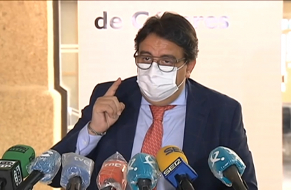 El Consejero de Sanidad José María Vergeles