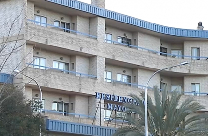 Exteriores del Residencial de mayores Cervantes de Cáceres