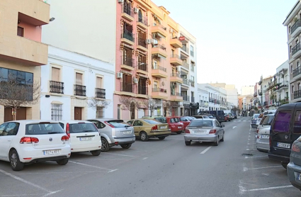 Coches circulando por Almendralejo