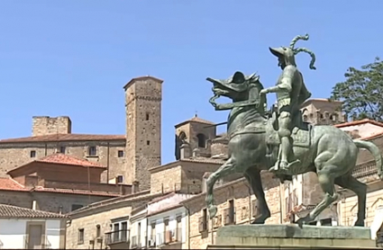 Estatua de Pizarro el conquistador en Trujillo