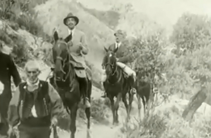 Alfonso XIII a su llegada a Las Hurdes en 1922