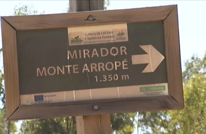 Monte Arropé donde se prevé construir el complejo budista