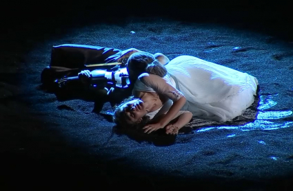 Escena de "La tumba de Antígona"