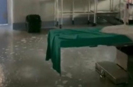 Quirófano inundado en el Materno Infantil