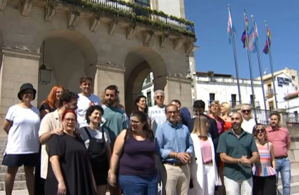 Banderas LGTBI en Cáceres