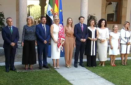 Foto de familia del Consejo de Gobierno