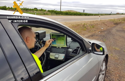 Una mujer, a 218 kilóometros por hora