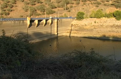 El embalse de Tentudia al límite