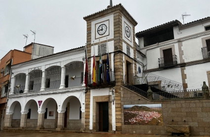 Banderas a media asta en Logrosán