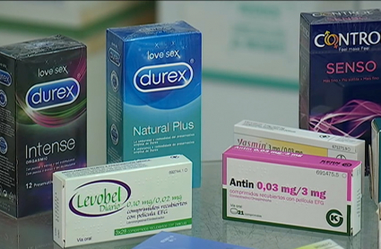 Métodos anticonceptivos en una farmacia