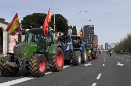 Tractores preparados para la concentración en Madrid